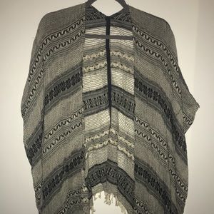 Printed wrap with fringe